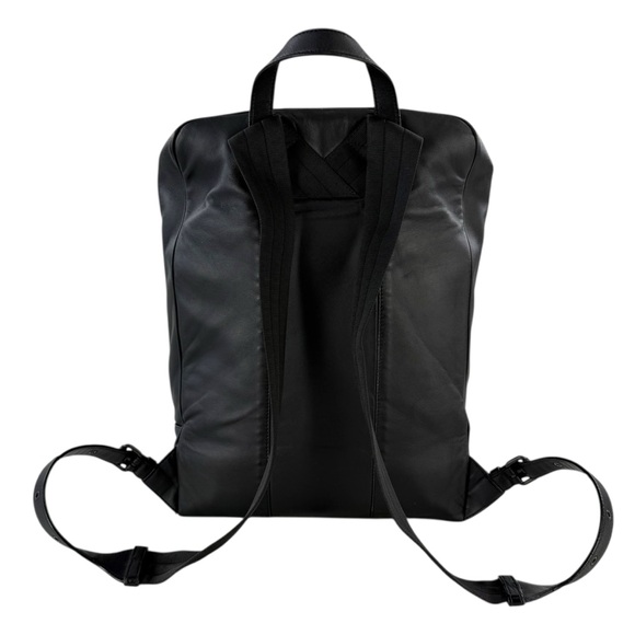 Bottega Veneta Intrecciato Leather Backpack - Picture 3 of 13